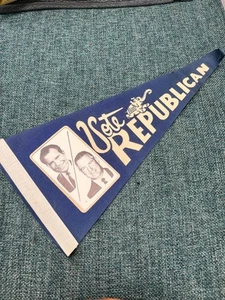 RARE! Large Blue Vintage Penant Vote For Republican President Nixon Agnew 1968 - Picture 1 of 4