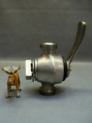 1-1/2" sanitary plug valve C.B. Stainless Steel - Image 1 of 4