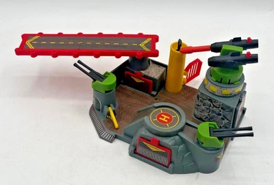 M.M.T.L. Micro Máquinas Vintage 2002 Centro de Comando Militar incompleto Foto 1 de 3