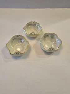 Juego de 3 platos de nuez de porcelana antiguos M Z Austria decorados a mano - Imagen 1 de 3