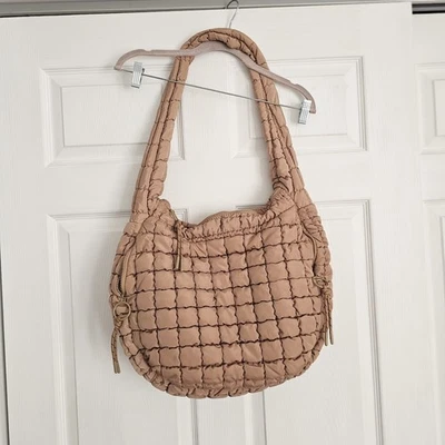 Urban Expressions Leda Acolchado Cuadrado Nylon Puffer Hobo Bolso Cartera Natural Foto 1 de 4