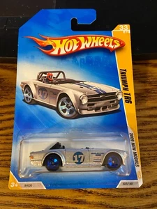 Hot Wheels Triumph TR6 2009 New Models 033/190 - Picture 1 of 2