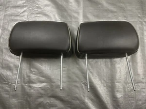 2006-2010 Hummer H3 Front Left Right Headrest Head Rest - Picture 1 of 12