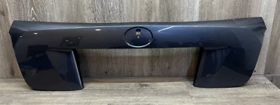 Toyota Prius 2016-2019 puerta levadiza moldura puerta trasera OEM 76801-47110 Foto 1 de 4