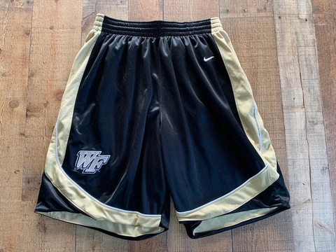 Nike Dri-Fit WAKE FOREST Athletic Shorts Mens Large Black Preowned Cover