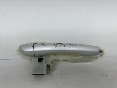 Manija exterior puerta trasera derecha Hyundai Elantra 2017-2020 plateada 82661-F2010 OEM Foto 1 de 4