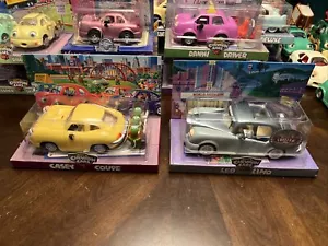 2 Chevron Cars Casey Coupe & Leo Limo NIB - Picture 1 of 9
