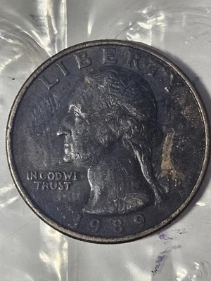 Scarce Rare 1989 Quarter Dark Brown Brown Missing Clad on Obverse and Reverse - Image 1 of 4