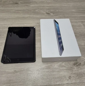 Ipad Air 16gb - A1475 - Fully Working - Locked - Picture 1 of 4