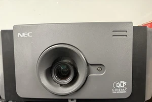 Cinema Projector: NEC NC1000C (Lense included) - Picture 1 of 2
