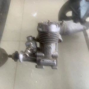 ENYA Ss40 Model Plane Engine - Picture 1 of 3