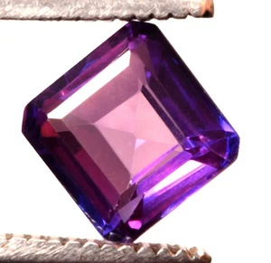 7,85 cts. Natürliche Wirbelsäule quadratische Form seltener Fund zertifizierter Edelstein - Bild 1 von 4