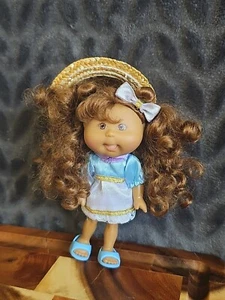 Play Along Cabbage Patch Doll 6" Plastic Curly Hair Brown Eyes Blue/white Dress - Picture 1 of 3