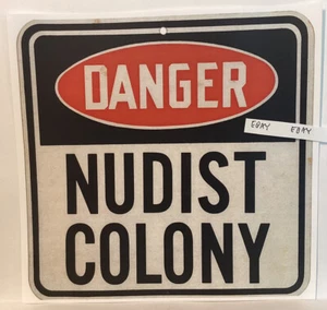 ¡PELIGRO COLONIA NUDISTA! COMUNIDAD NATURISMO DESNUDO NUEVO SIGNO GRAN HOMBRE ARTE RUPESTRE - Imagen 1 de 1