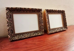 Cornice portafoto in gesso dorata legno ornato set 2 con vetro art nouvea vintage  - Foto 1 di 6