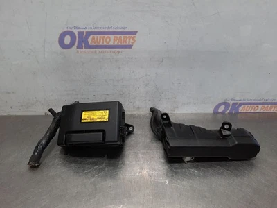 08 2008 LEXUS SC430 CAJA DE FUSIBLES MOTOR 4,3 L con caja de fusibles auxiliar Foto 1 de 4