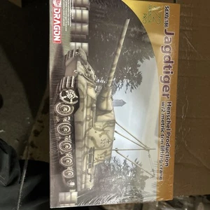 DRAGON 7345 1:72 Jagdtiger Henschel Production w/2 metric ton lifting crane - Picture 1 of 1