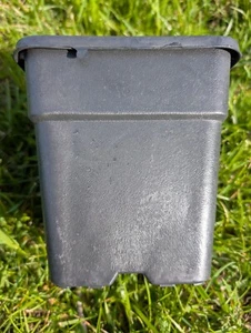 5.5" SQUARE NURSERY POTS (Set of 20- 1.75 quart) BLACK HEAVY PLASTIC JUMBO - Picture 1 of 9