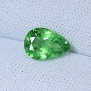 1.65 ct BEST GRADE GREEN / NATURAL TSAVORITE GREEN GARNET - Pear Gemstone Video - Picture 1 of 3