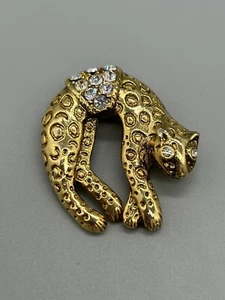 Amazing Wild Cat Leopard Jaguar Cheetah Gold Tone Rhinestones Textured Brooch - Picture 1 of 11