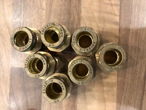 Plumbing fittings variety - Picture 1 of 3