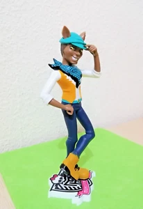 MONSTER HIGH "CLAWD WOLF- RBA ORIGINAL confeccionado en PVC - Imagen 1 de 5