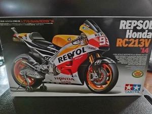 Tamiya 14130 1/12 Repsol Honda RC213C 2014 Motorcycle Plastic Model Kit - Picture 1 of 5