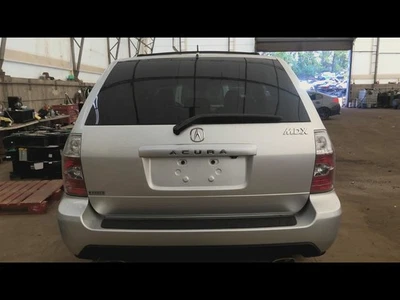 Pinza trasera derecha pasajero para piloto 03-08 6775649 Foto 1 de 4