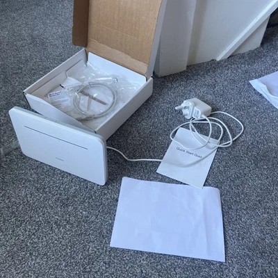 Huawei B535-232 cat 7 4G LTE Wireless Router  - Image 1 of 4
