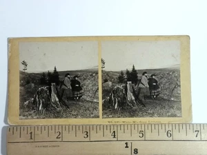 Baumstumpf in Littleton New Hampshire Stereoview zwei Frauen antik um 1870 - Bild 1 von 2