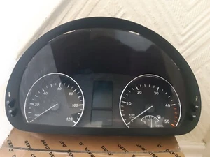 Mercedes Sprinter W906 instrument cluster (dashboard gauge/odometer unit) - Picture 1 of 9
