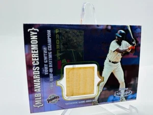 2002 Topps Gold Label Class 2 Tony Gwynn MLB Awards Ceremony Bat Relic #ACR-TG1 - Picture 1 of 2