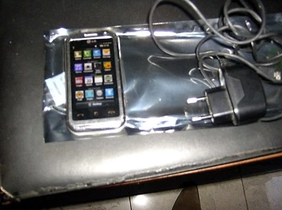 LG KM300 ANDROID , 3,5 INCH.WI,FI BLUETH DISCRETO FUNZIONANTE  - Immagine 1 di 2