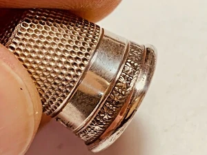 Vintage Sterling  Thimble (S WITH SHEILD )  ID. Number 341 - Picture 1 of 4