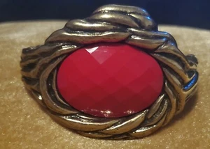 Brazalete Brazalete Antiguo Grueso Puño Ancho Grande Facetado Piedra Roja Latón MUY RARO - Imagen 1 de 7