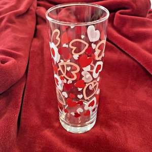 Vintage Crisa Valentine's Pink, Red, & White Hearts Drinking Glass 6.5" 10 ounce - Picture 1 of 6