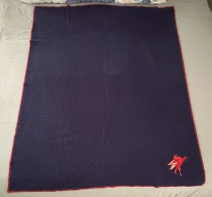 Vintage Faribo Mobil Oil Pegasus Wohndecke 54x44 USA Rot Blau Acryl Vintage - Bild 1 von 14