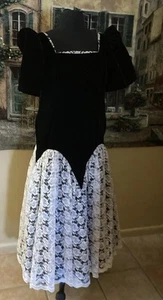 Vintage schwarz Samt weiß Spitze formeller Abschlussball 80er Puffärmel La Bamba C Limon 20 - Bild 1 von 8