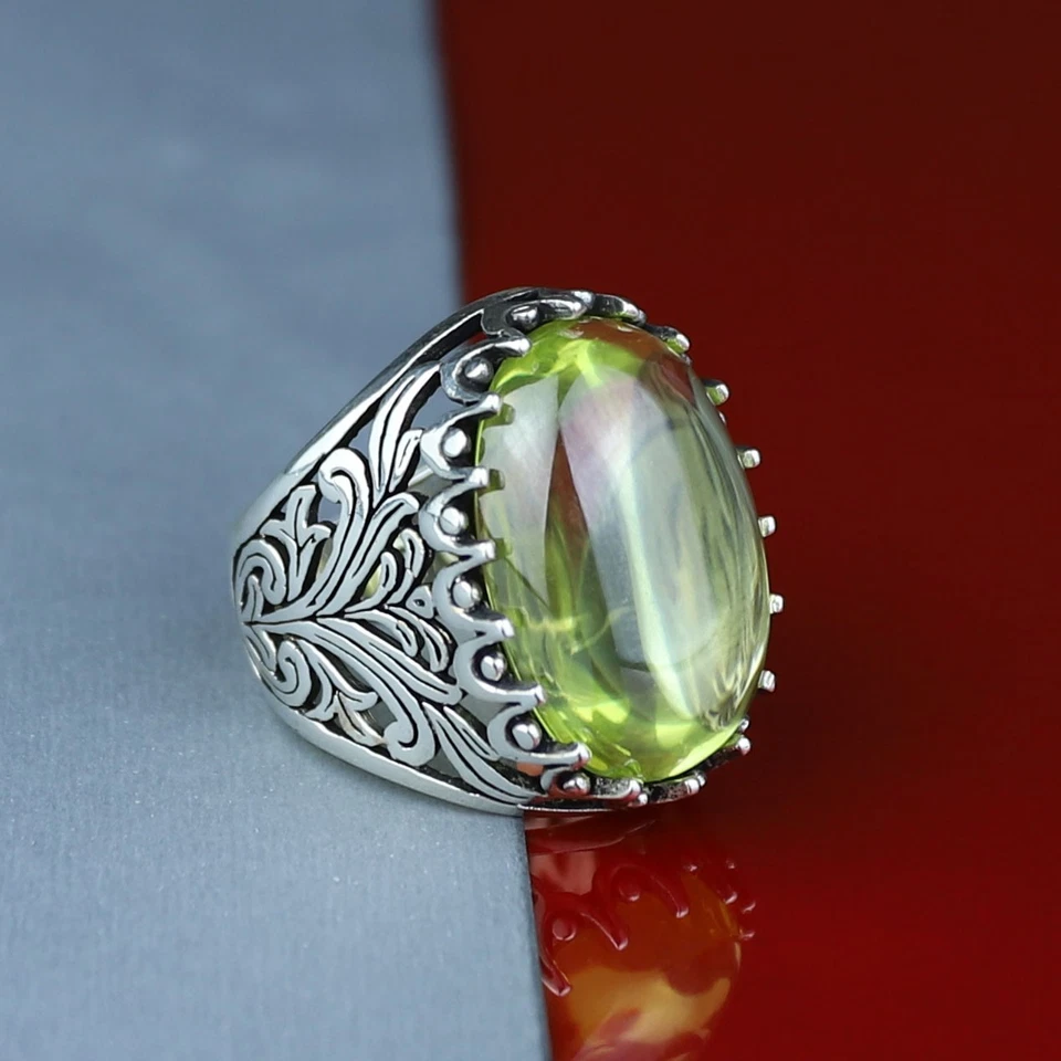 Anillo grande de piedras preciosas de peridoto verde hecho a mano para hombre, anillo de plata turco hecho a mano Foto 1 de 4