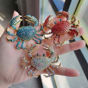 Personalized Rhinestone Crab Brooch Fashionable Animal High-end Alloy Pin  - Picture 1 of 9