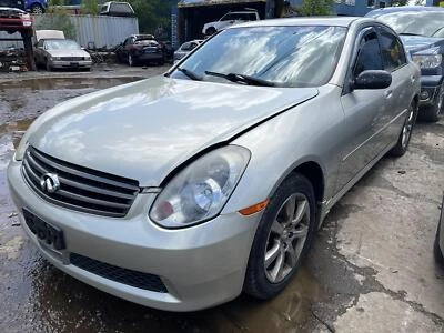 Campana INFINITI G35 05 06 Foto 1 de 4