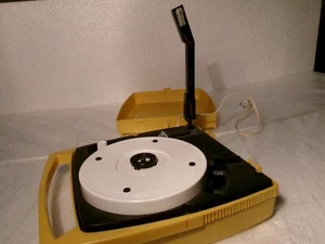 Vintage Vanity Fair Solid State Record Player Model 62 - Picture 1 of 20