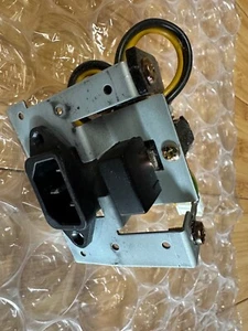 korg triton extreme 61 power inlet unit power button - Bild 1 von 1