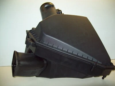 New 2013-2018 Cadillac ATS & CTS 2.5L & 3.6L Air Cleaner Assembly OEM# 20857929 - Image 1 of 4