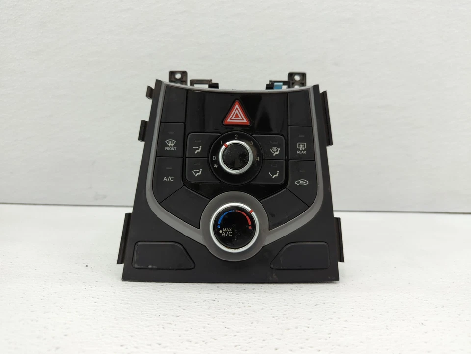 Hyundai Elantra 2014-2016 calefacción climatización temperatura fabricante original KOR8A Foto 1 de 4