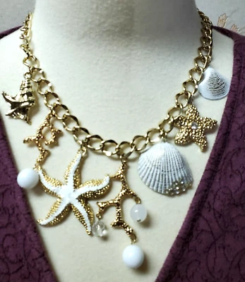 Collar Náutico Robert Rose Nuevo Con Etiquetas Nuevo 17" y 3 Estrellas Peces Coral Conchas Tono Dorado Foto 1 de 4