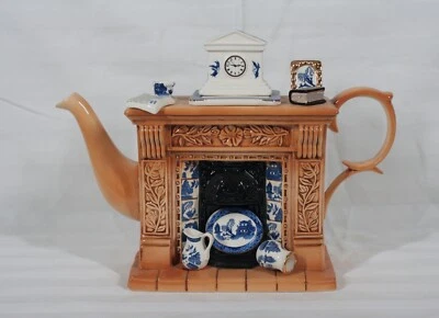 RARE! PAUL CARDEW DESIGN LARGE BLUE WILLOW FIREPLACE TEAPOT 8 1/2" TALL NEW - Image 1 of 4