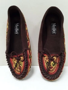 New Medici Ebmroidered Mocissins - Picture 1 of 8