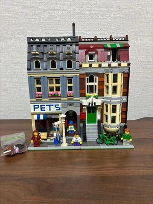 LEGO 10218 Pet Shop Advanced models Modular Buildings 2011 without Box - Image 1 of 4