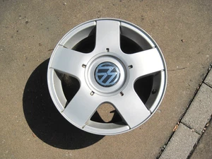 VW  5x100mm 15x6 Alloy 5 Spoke Fits 99-11 JETTA 1949583 Very Good Condtion  - Picture 1 of 3